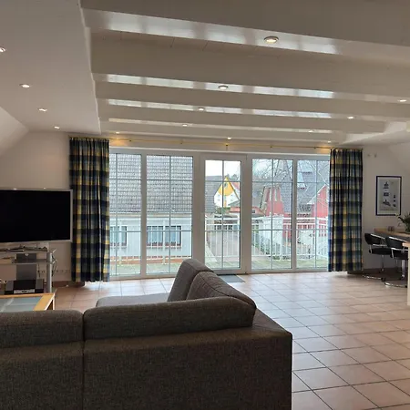 Mit Balkon-nur 500 Meter Zum Strand, Cleaning Included Zingst